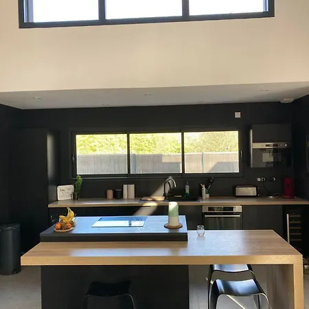 Avec Piscine Privee